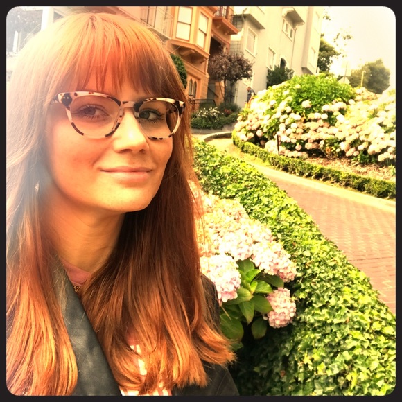 Meet your Posher, Shelby - Picture 1 of 3